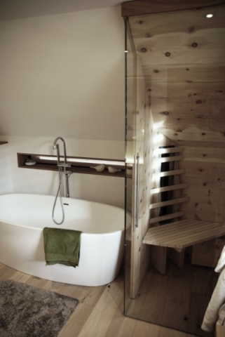 Badezimmer aus Eichenholz