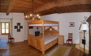 Zirbenzimmer im Landhausstil